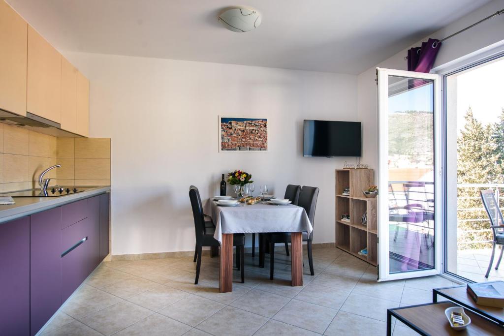 California Apartments - 3