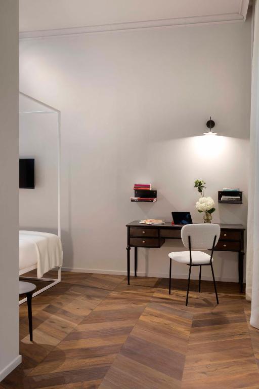 Agora' - Boutique Stays - Resim 32