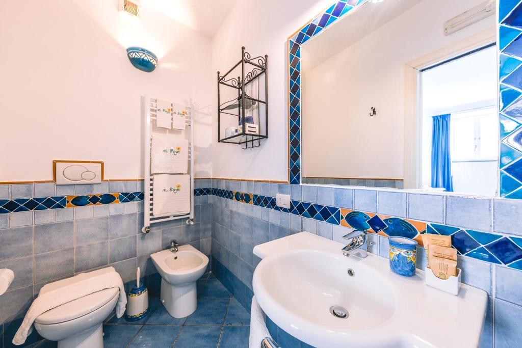 Koupelna v ubytování Al Borgo Torello