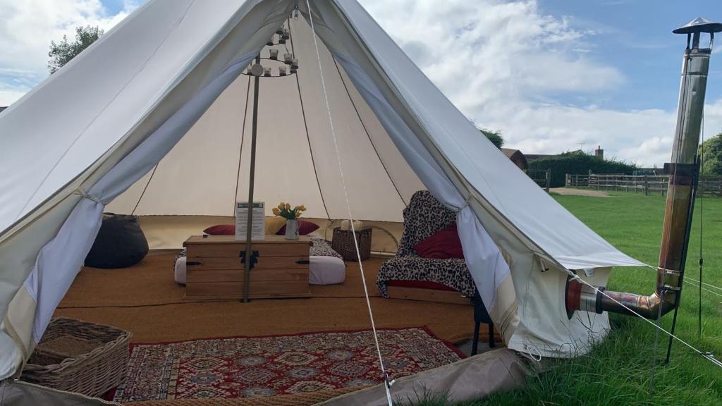 Home Farm Radnage Glamping Bell Tent 6, with Log Burner and Fire Pit - 