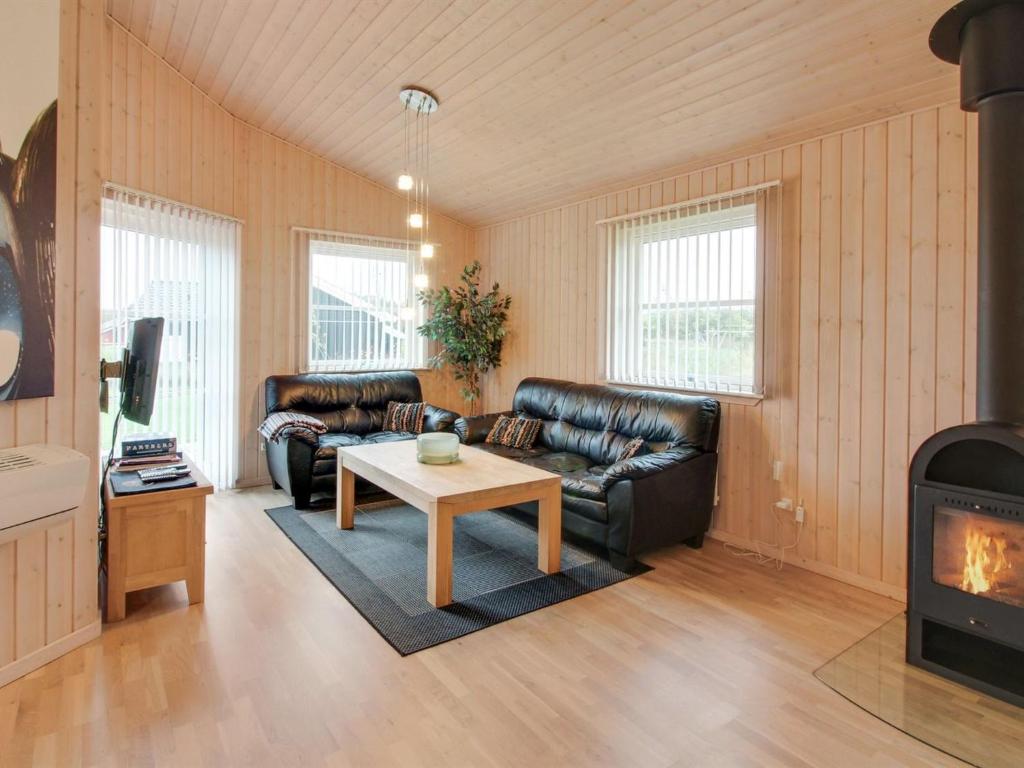 Posezení v ubytování Holiday Home Saara - 700m to the inlet by Interhome