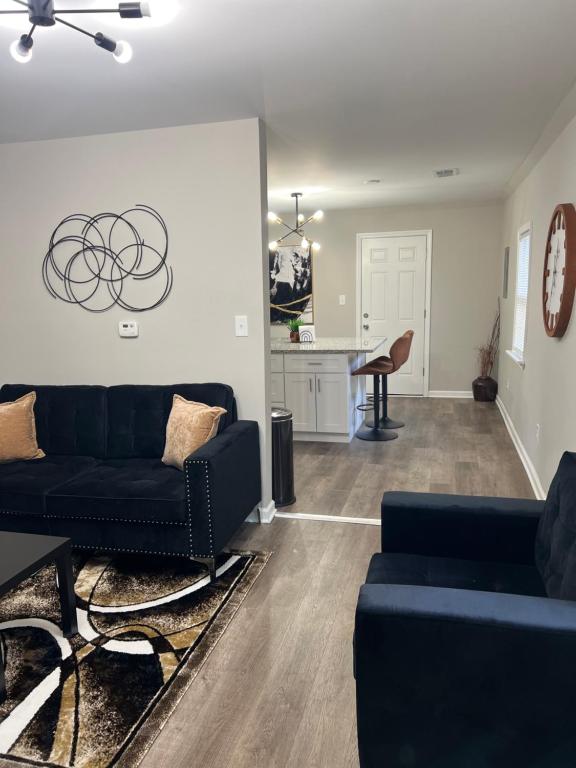 Home in Mexicantown near El Club, Detroit (updated prices 2024)