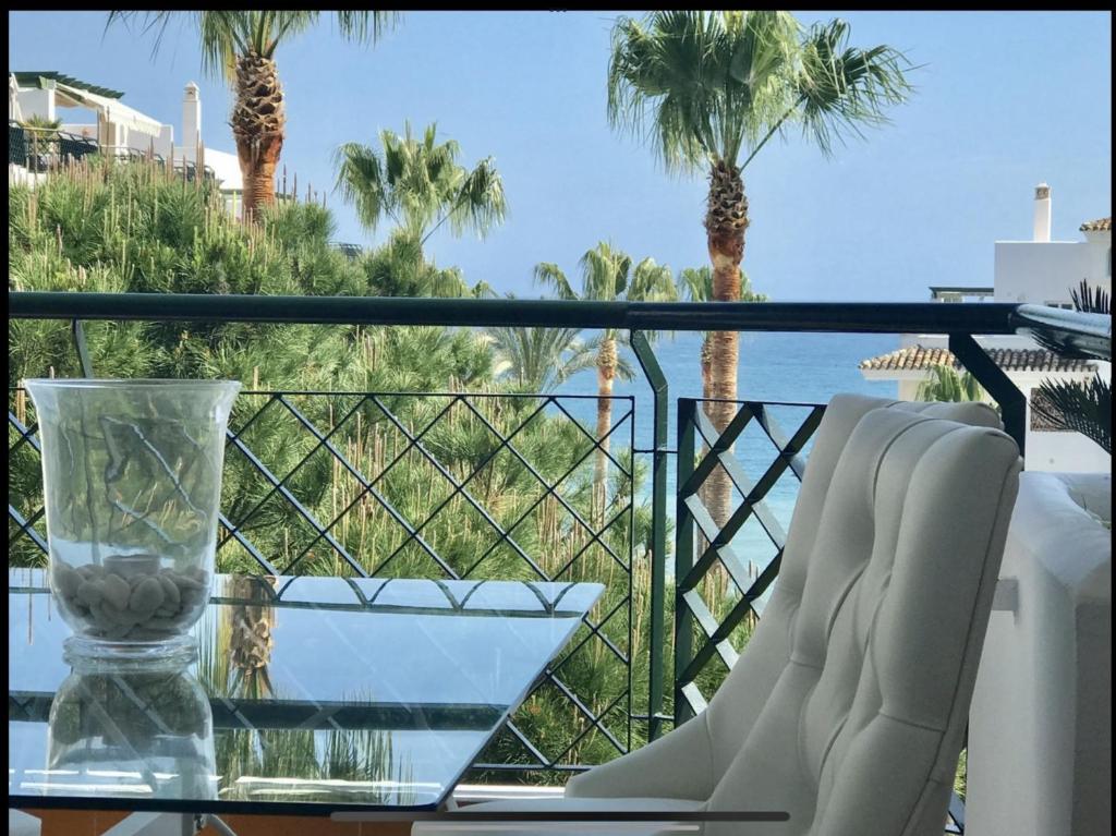 Balkón alebo terasa v ubytovaní MI CAPRICHO BEACHFRONT- 9F Apartment with sea views - Costa del Sol