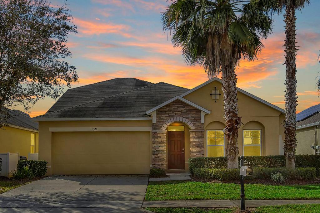 1342 Yorkshire Court The Dales 2, Davenport (updated prices 2024)