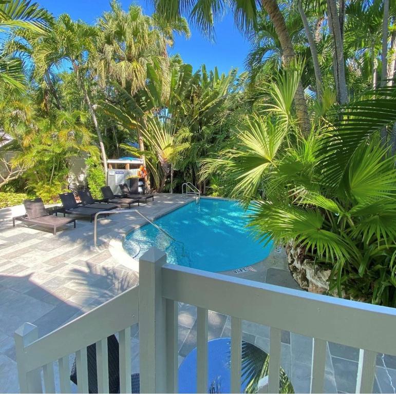 Piscina di Westwinds Inn o nelle vicinanze