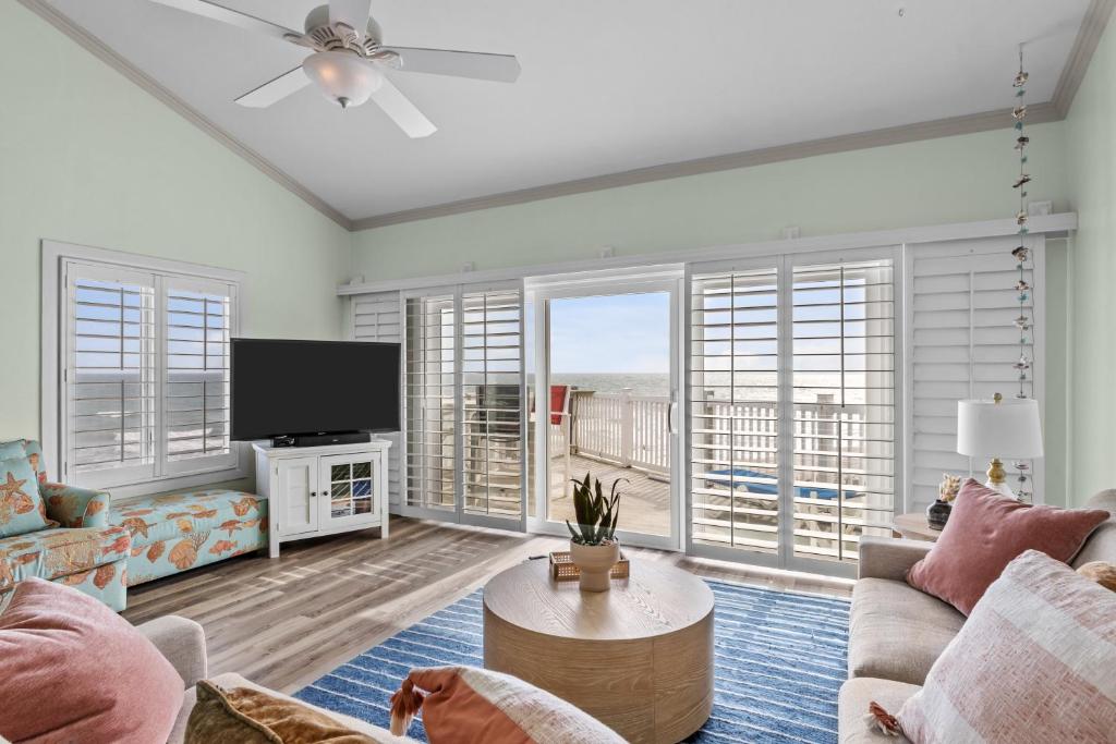 Colony by the Sea 312, Indian Beach (updated prices 2024)