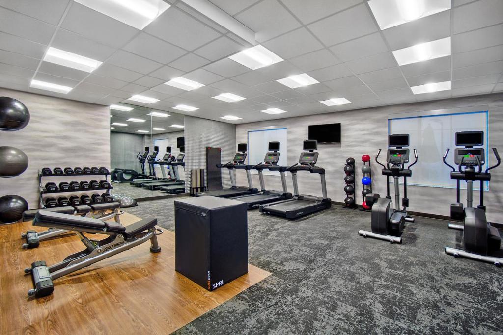 Fairfield by Marriott Inn & Suites Orlando at FLAMINGO CROSSINGS® Town Center photo