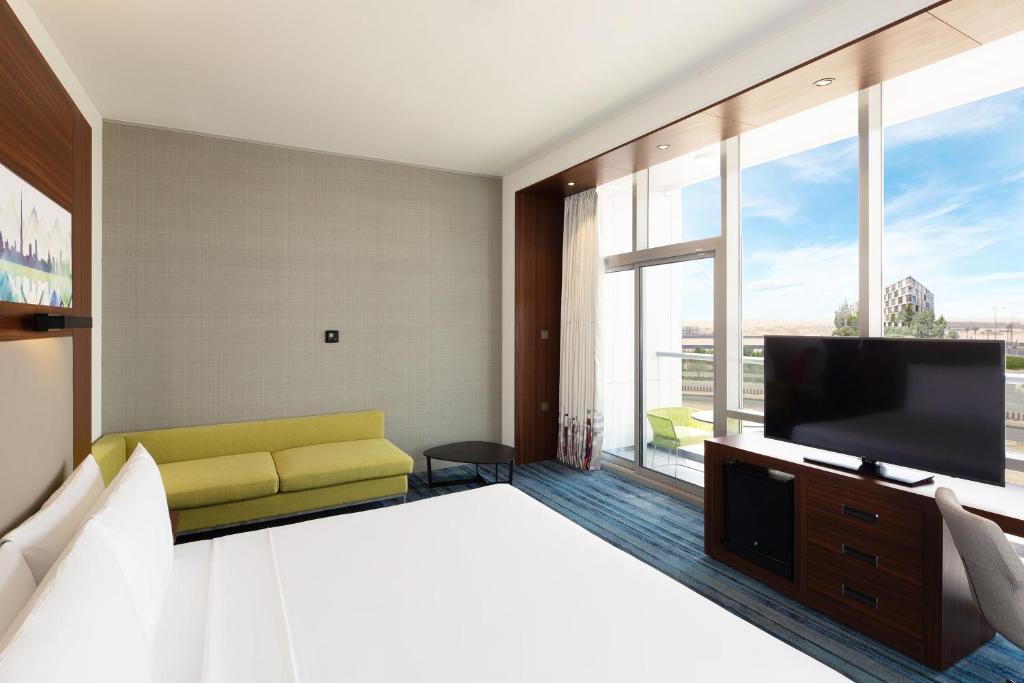 Aloft Dubai South - Resim 21