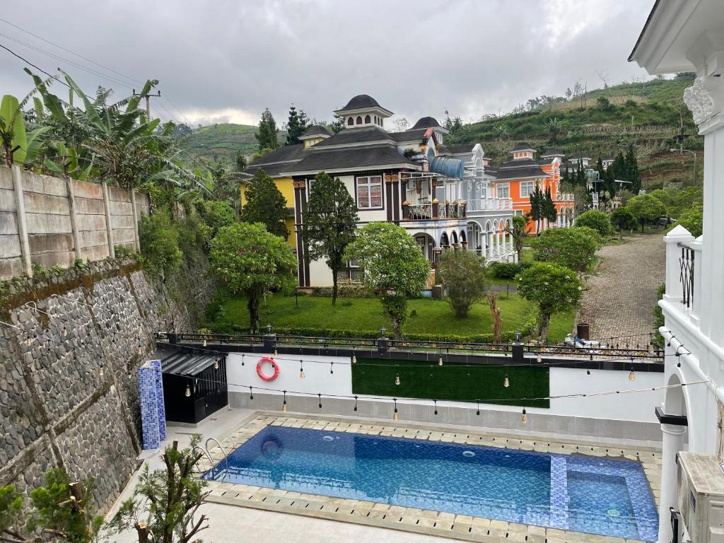 Bazén v ubytování Eton Asia Villas-Kota Bunga nebo v jeho okolí