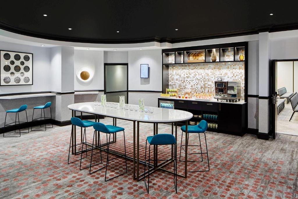 London Marriott Maida Vale - Resim 35