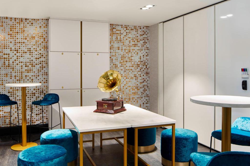 London Marriott Maida Vale - Resim 39