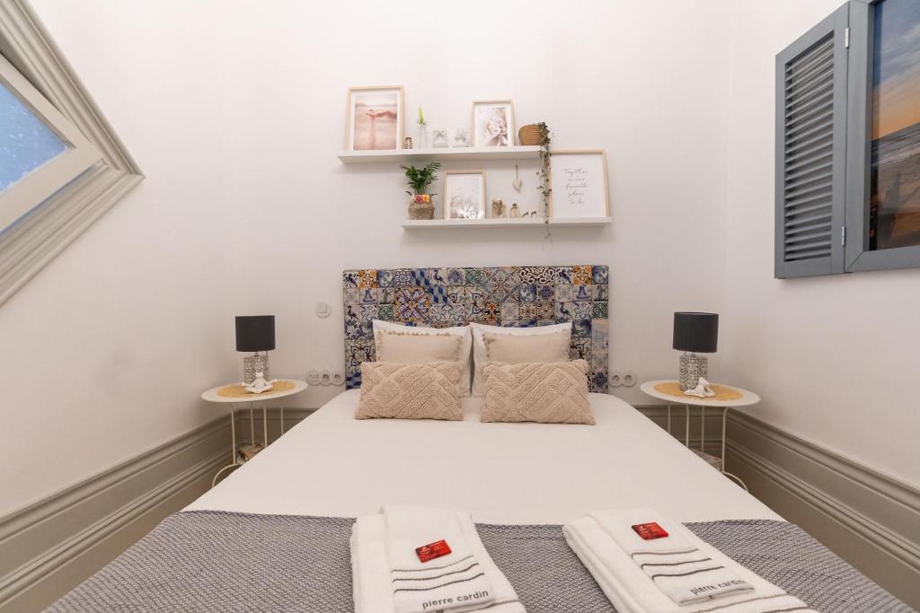 Posezení v ubytování Porto Contemporary Apartment in city center