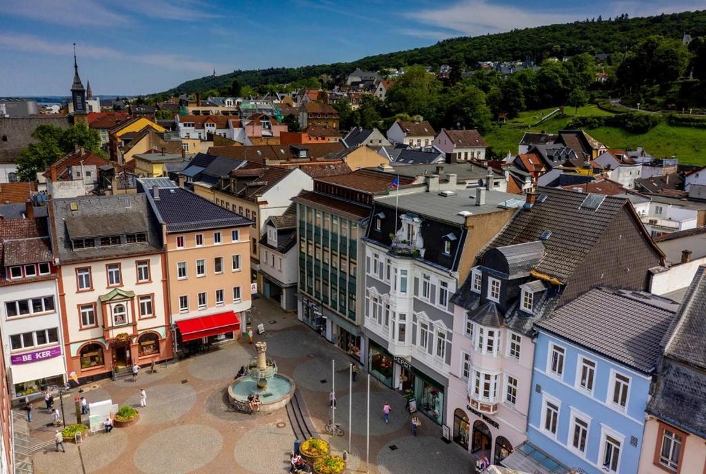an overhead view of a town with buildings at Ferienhaus Mama Rhein - 134mq in Bingen am Rhein