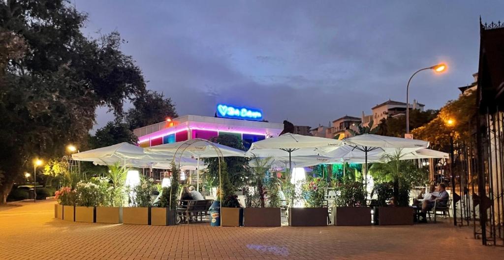 Budynek, w którym mieści się apartament