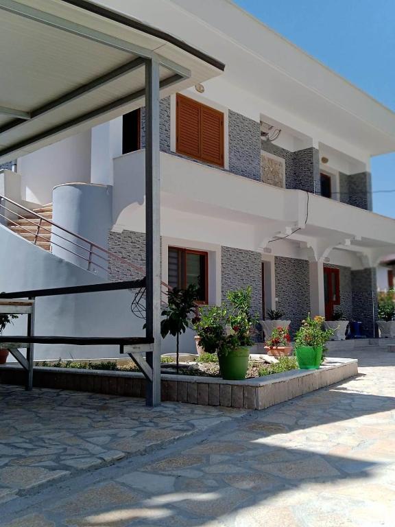 Villa Besnik, rooms for rent - Image 1