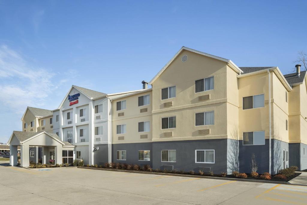 a rendering of the front of a hotel at Fairfield Inn & Suites Lima in Lima