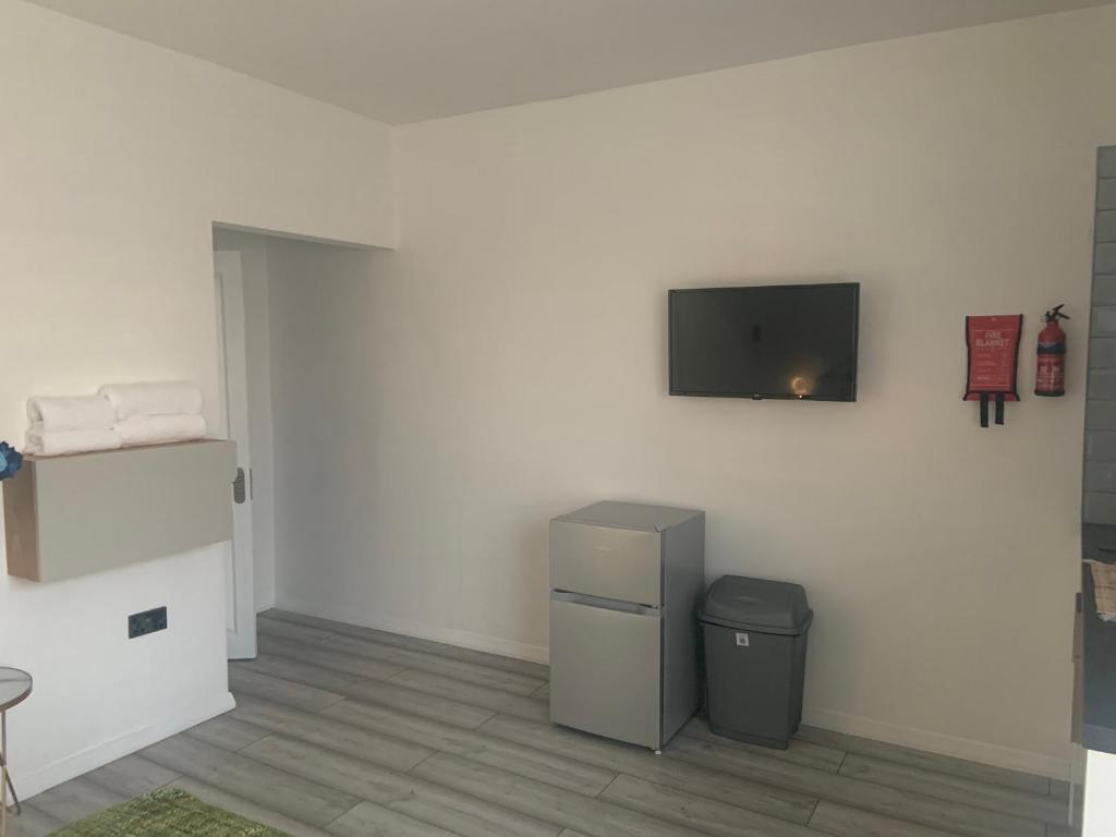Bloomsbury House - Modern studios near Anfield photo