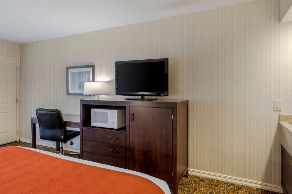 Een TV en/of entertainmentcenter bij Best Western Plus Big America
