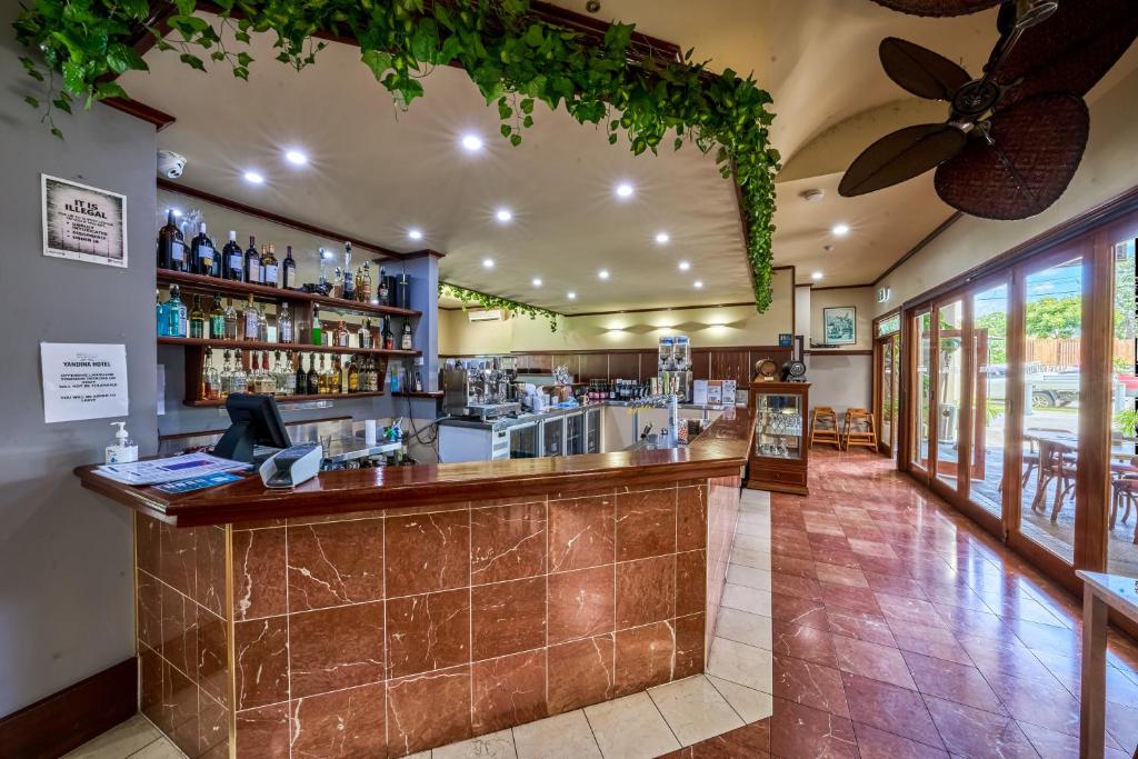 Nápoje v ubytování Yandina Hotel