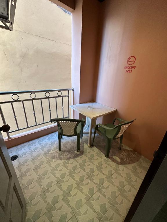 Posezení v ubytování Thipurai City Hotel