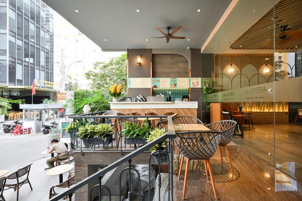 Imagem da galeria de La Opera Saigon Hotel em Cidade de Ho Chi Minh