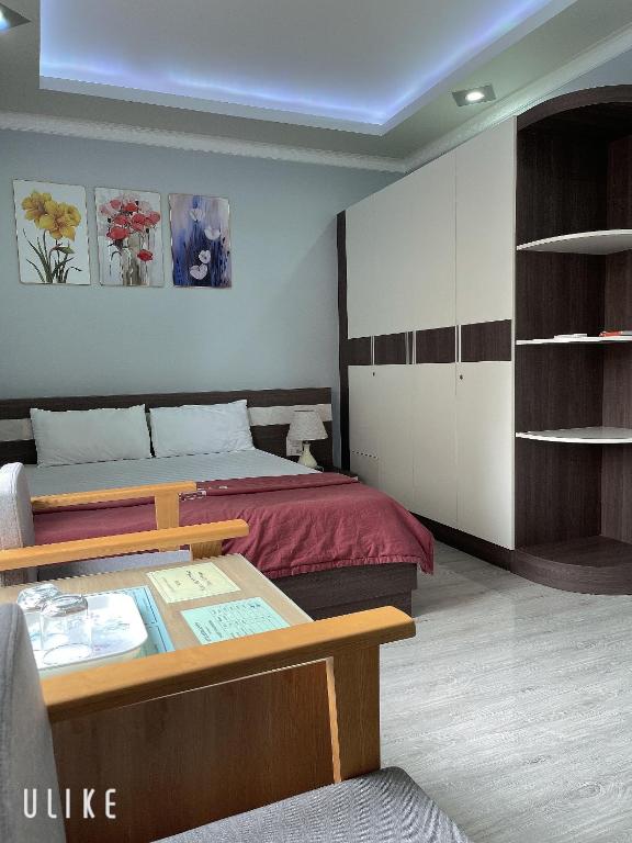 Cat Ba Central Homestay - 9