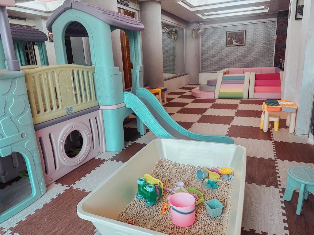 Hotel De Khuvieng - Resim 4