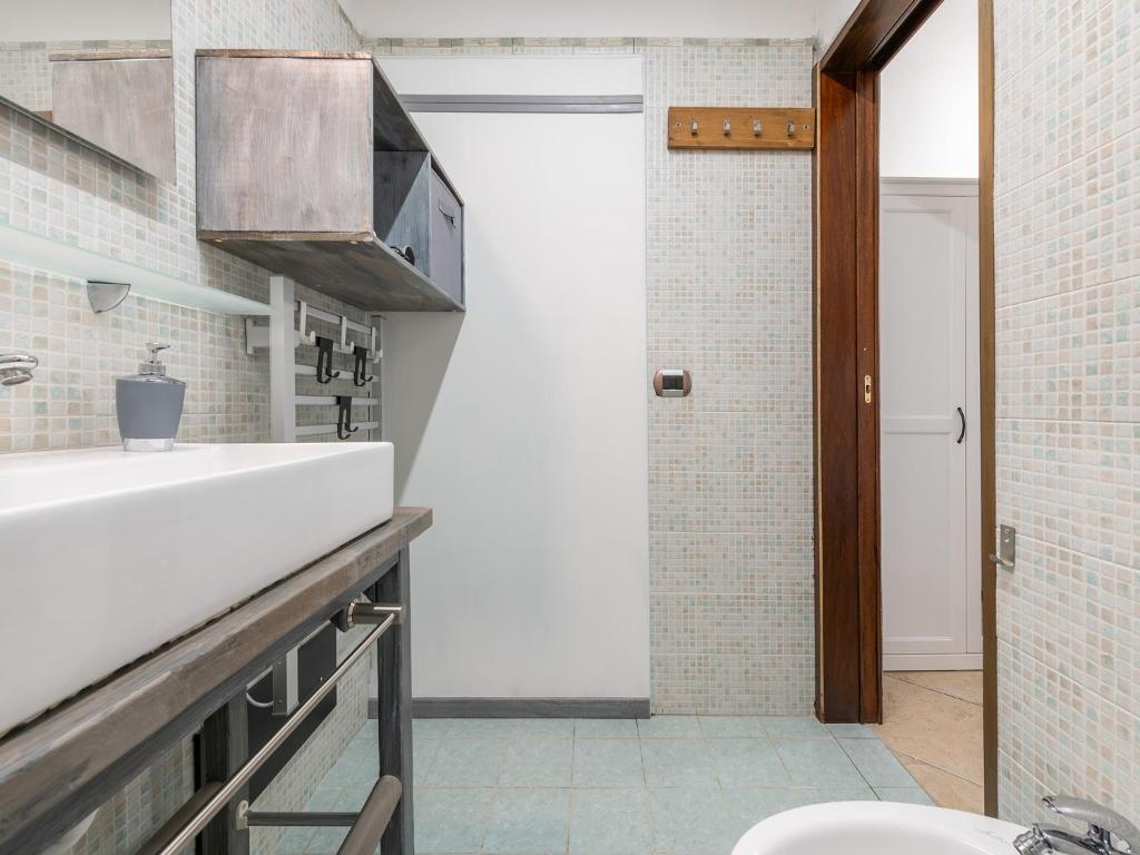A bathroom at Civico 47