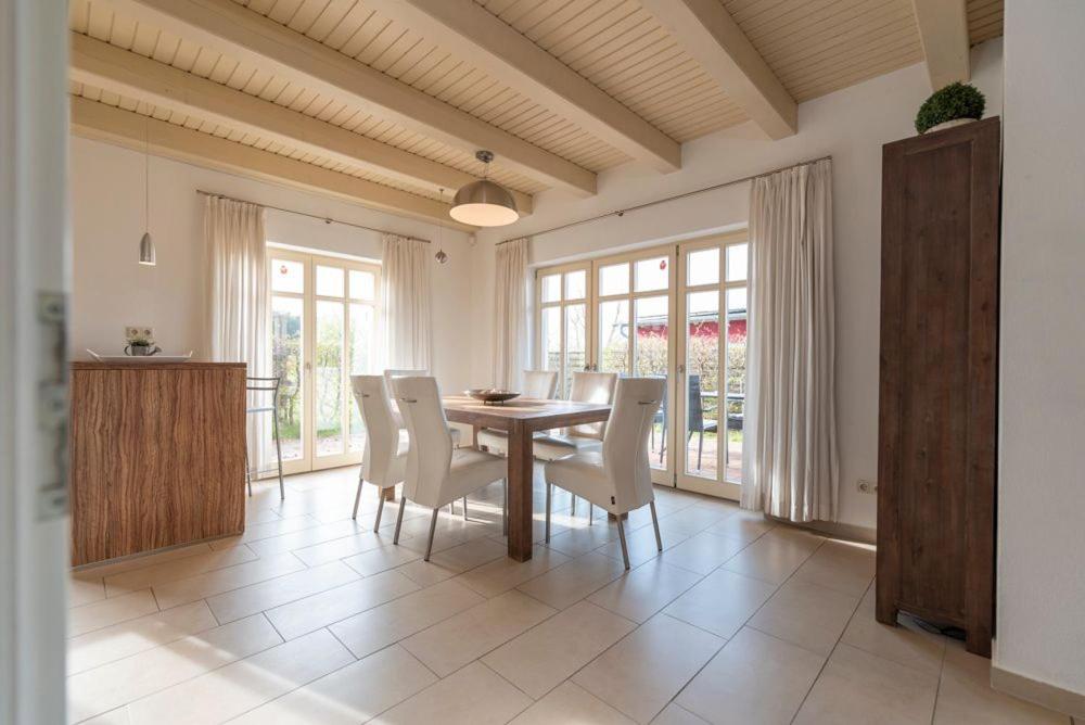 Fotografie z fotogalerie ubytování Ferienhaus Karnin B v destinaci Karnin