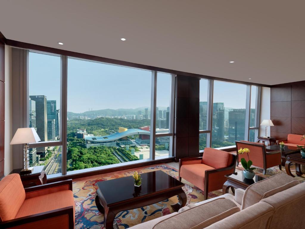 Posezení v ubytování Futian Shangri-La, Shenzhen,Near to Shenzhen Convention&Exhibition Centre, Futian Railway Station