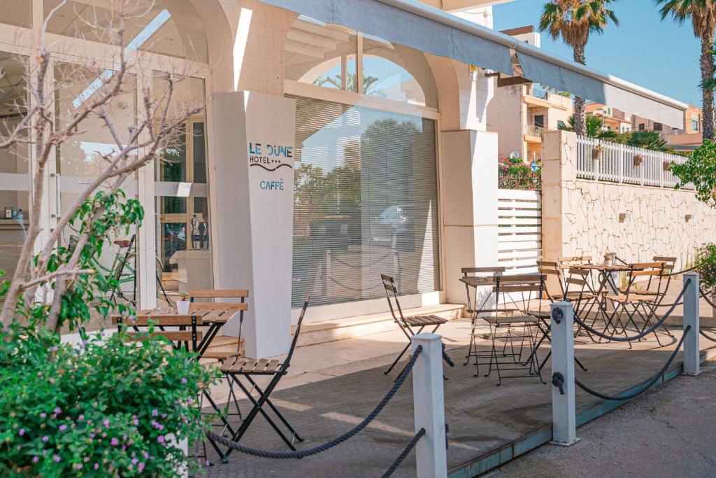 Restauracja lub miejsce do jedzenia w obiekcie Hotel Le Dune