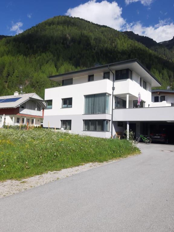 Výhľad na hory alebo výhľad na hory priamo z apartmánu
