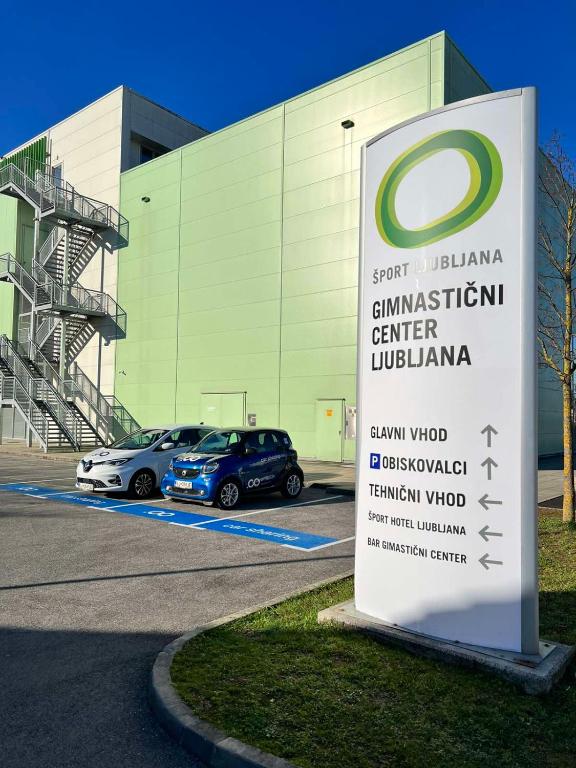 Sport Hotel Ljubljana - Resim 40