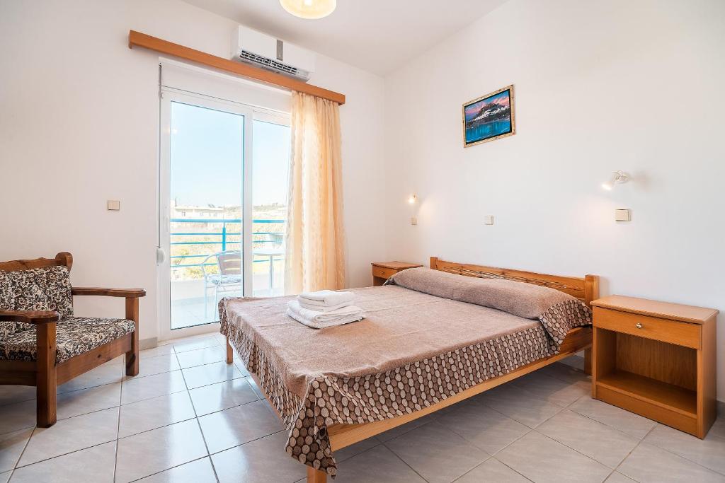 A bed or beds in a room at Acapulco 6