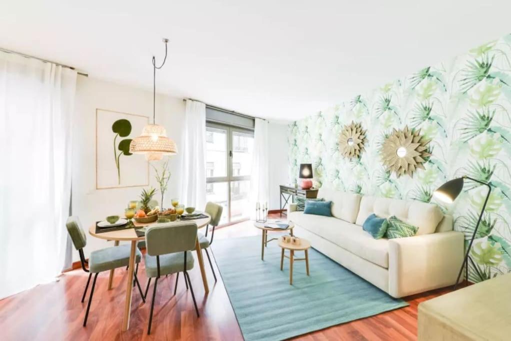 Luxury apartments in Barrio Palacio - 1