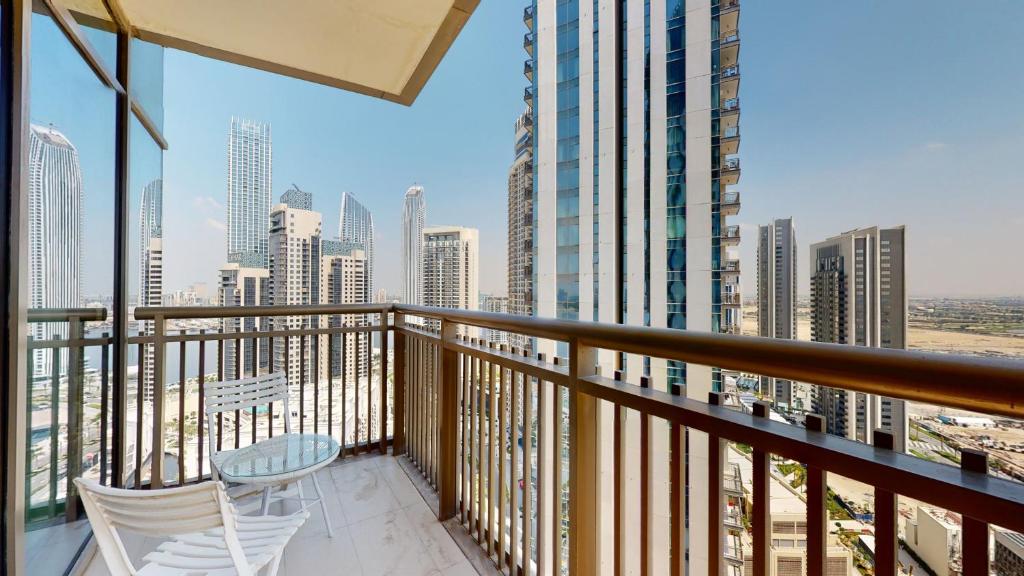 Fotografie z fotogalerie ubytování Primestay - Creekside 18B 2BR, Creek Harbour v Dubaji