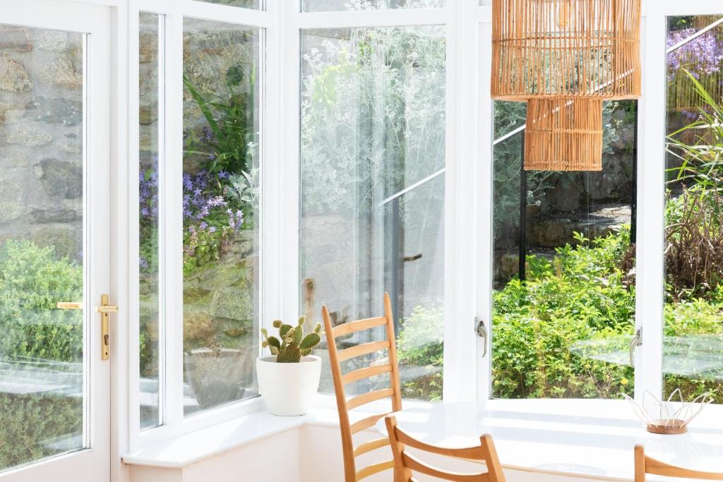 Sands Studio and Samphire Studio photo
