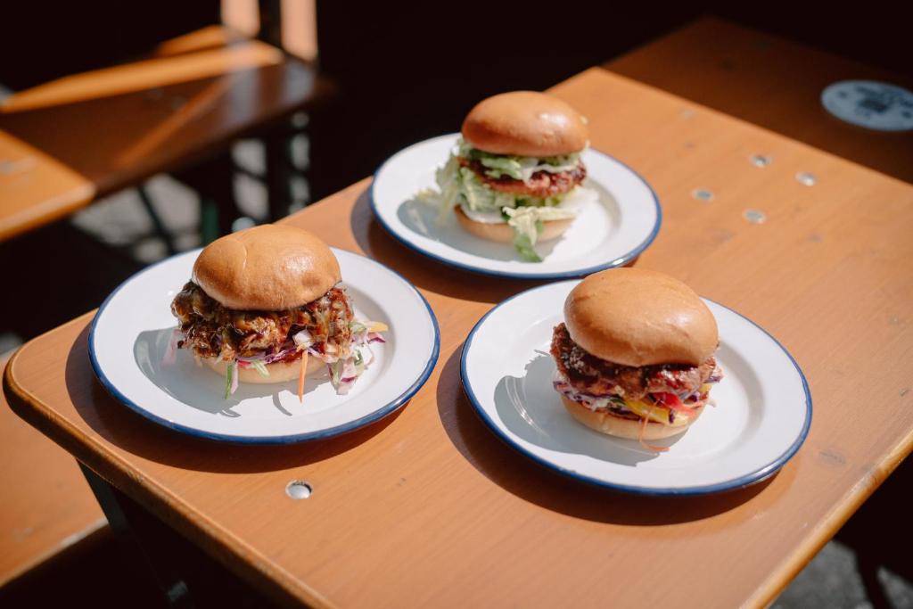 The 1852 Hotel - Self Check-in - Resim 31