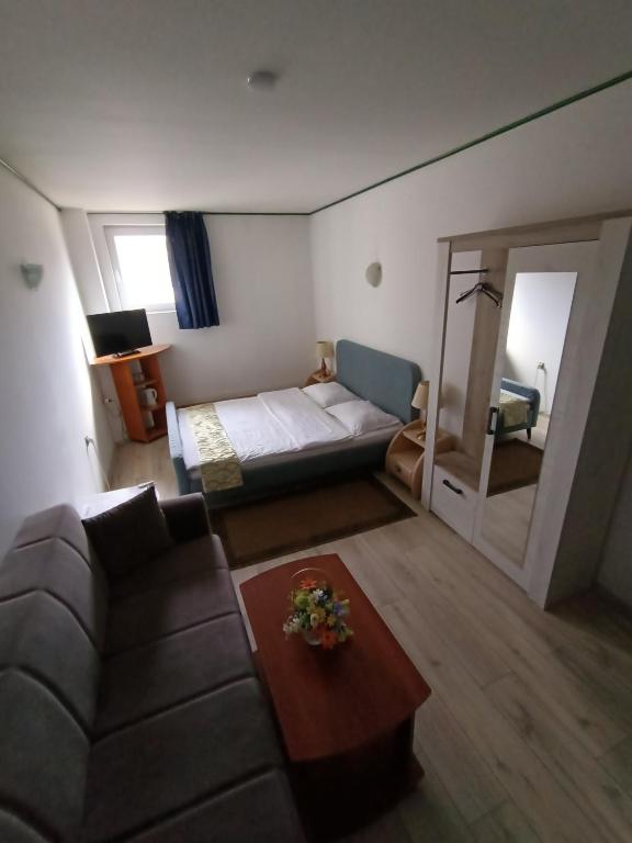 Postel nebo postele na pokoji v ubytování Pension Casa Samurai