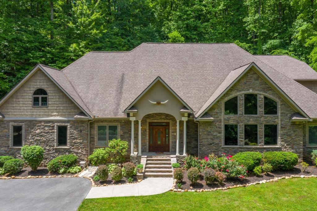 Burning Tree Ranch 656, Sevierville (updated prices 2024)
