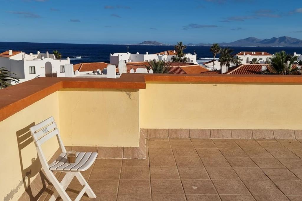 Apartamentos Gilda: beautiful spacious apartment. Seaview from rooftop terrace en Corralejo, Fuerteventura