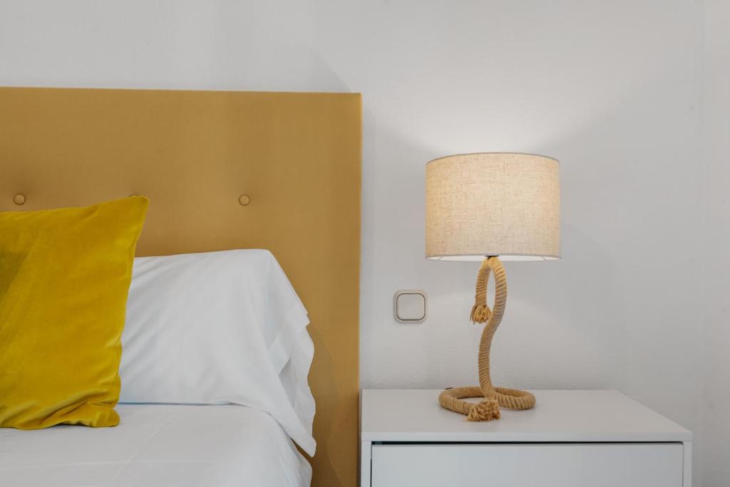 A bed or beds in a room at 3 br apartment in top location