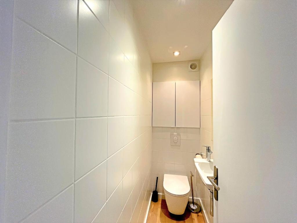Zdjęcie z galerii obiektu ARRIERE CROISETTE - APPARTEMENT MODERNE by ESTATES CANNES w Cannes