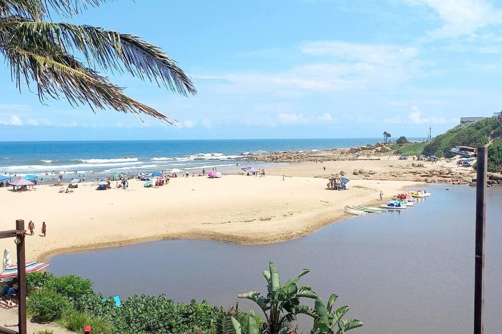 Playa de o cerca de este apartamento