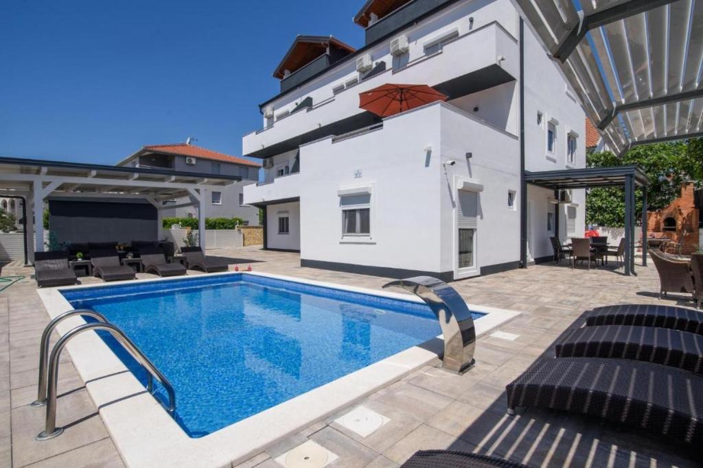 Apartment in Okrug Gornji with sea view, balcony, air conditioning, WiFi 5134-2