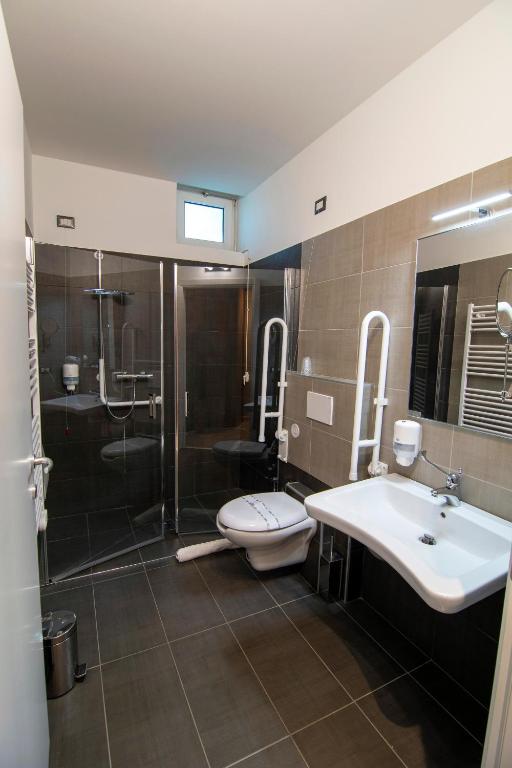 Koupelna v ubytování Hotel Saligari