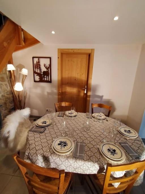 Część wypoczynkowa w obiekcie Aux balcons de la vallée