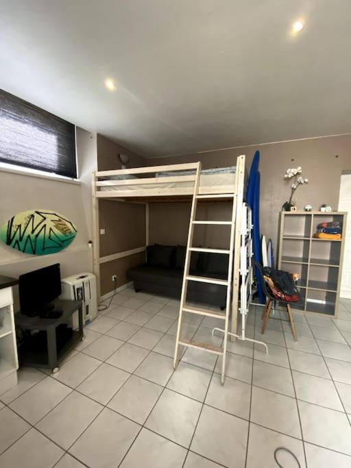 Fotografia z galérie ubytovania Studio Biarritz a moins de 10 m de la plage et au coeur du centre ville v destinácii Biarritz