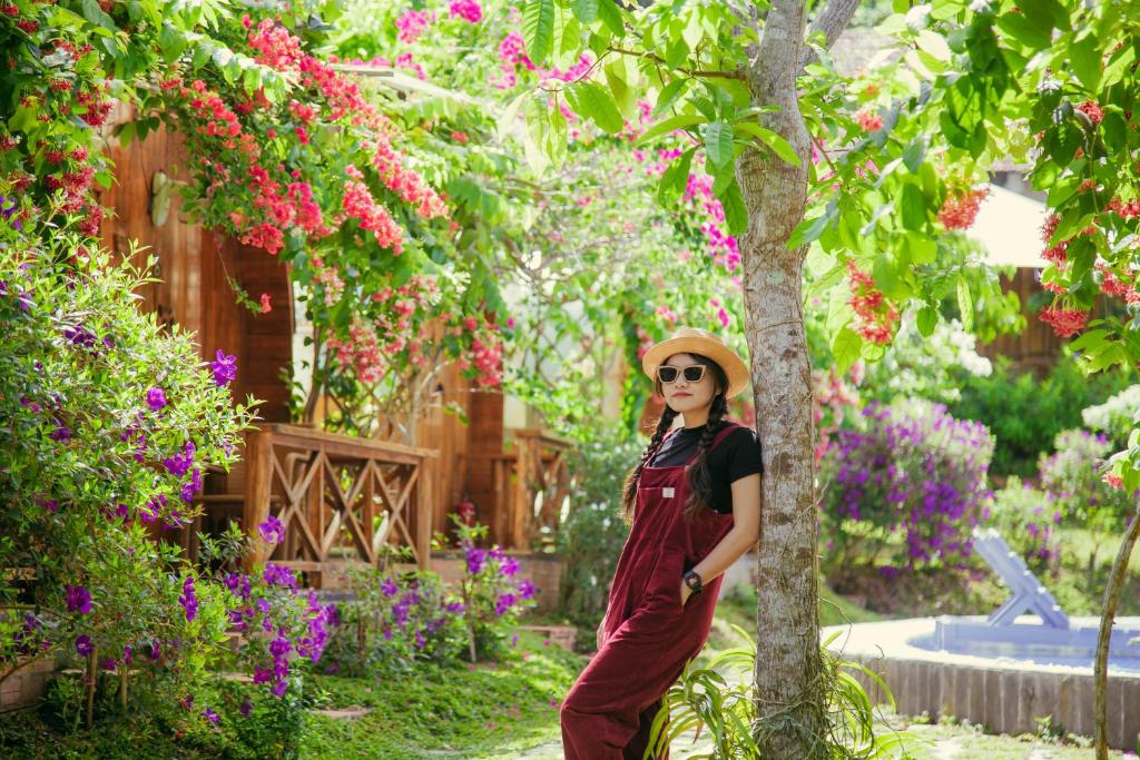 Vườn quanh Phu Quoc Valley Sen Bungalow