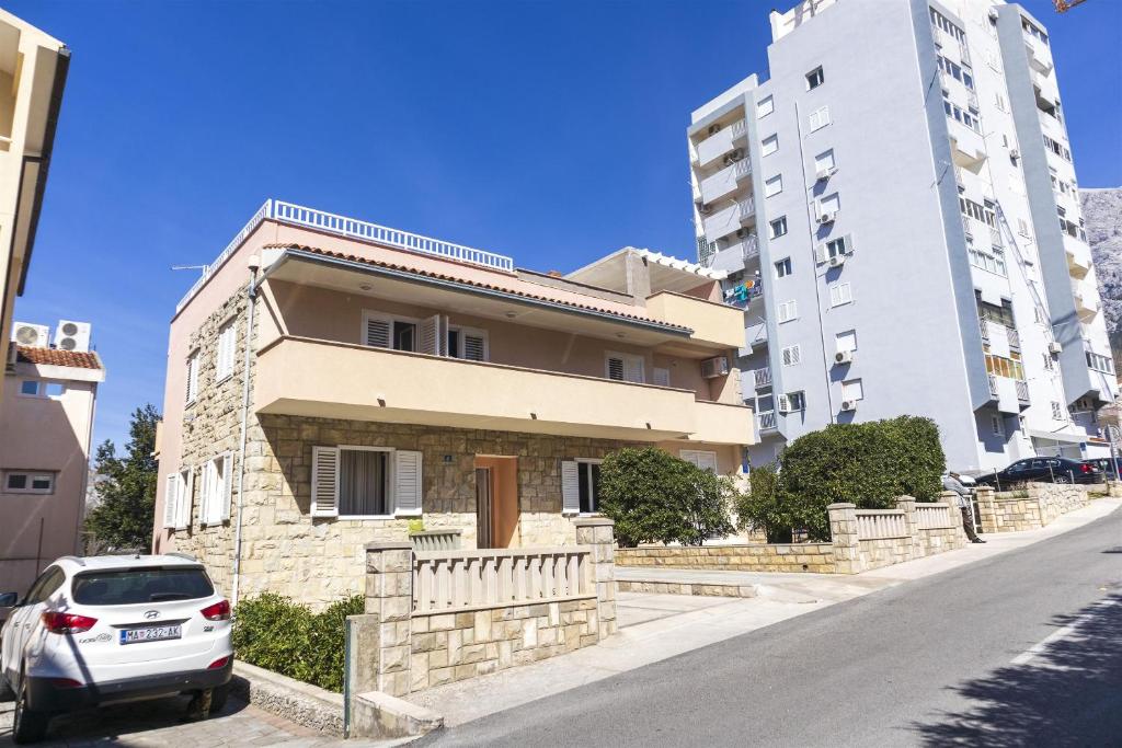 Budova, kde se apartmán nachází